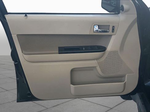 Used 2012 Ford Escape Limited FWD image 21