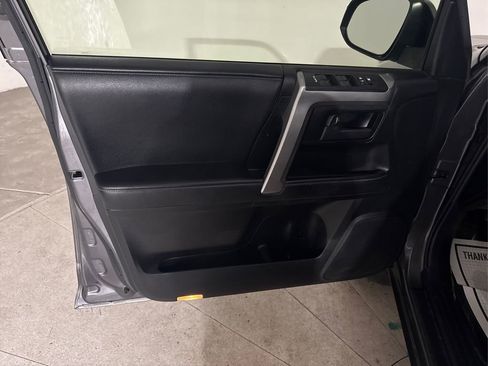 Used 2021 Toyota 4Runner SR5 image 10