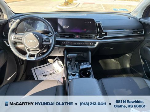 Used 2025 Kia Sportage EX w/ Premium Package FWD image 3
