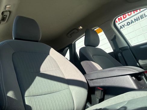 Used 2020 Ford Escape S image 24