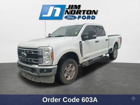 Used 2025 Ford F250 XLT w/ FX4 Off-Road Package AWD/4WD image 4