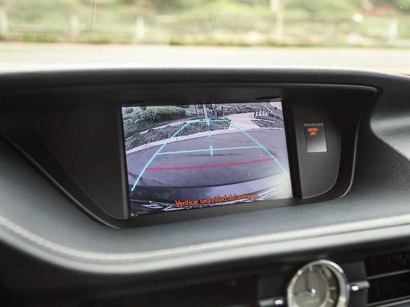 Used 2013 Lexus ES 350 w/ Luxury Pkg FWD image 27