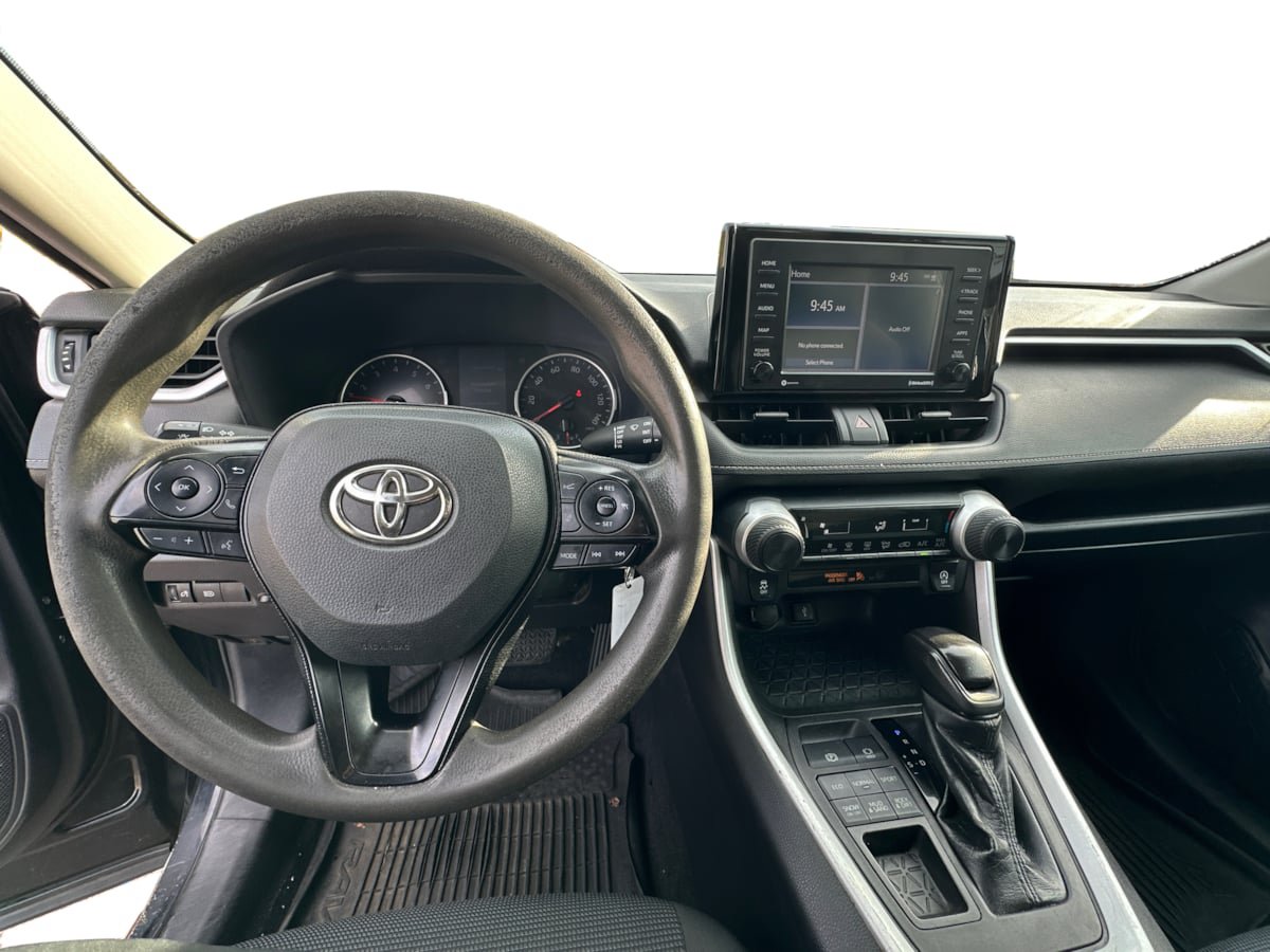 Used 2021 Toyota RAV4 LE AWD/4WD image 38
