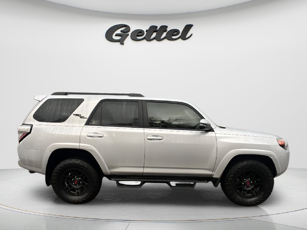 Certified 2021 Toyota 4Runner TRD Off-Road Premium w/ Moonroof Package AWD/4WD image 4