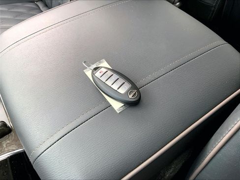 Used 2023 Nissan Armada Platinum w/ Captain's Chairs Package AWD/4WD image 10