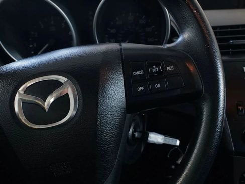 Used 2011 MAZDA MAZDA3 i Touring image 22