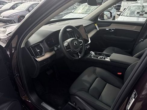 New 2026 Volvo XC90 B5 Plus AWD/4WD image 10