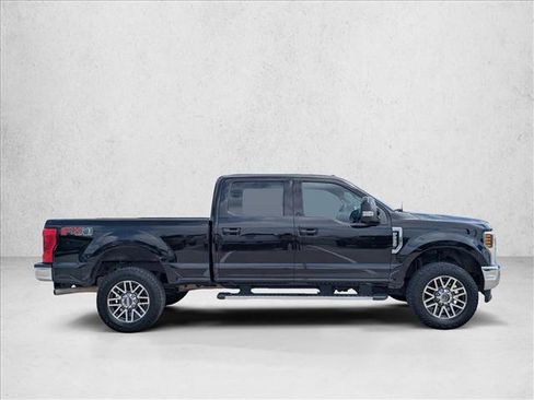 Used 2018 Ford F250 Lariat w/ Lariat Value Package AWD/4WD image 4