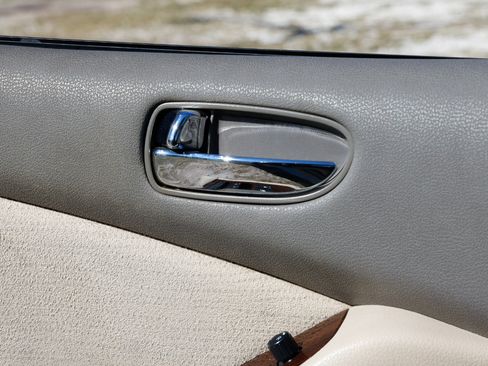 Used 2012 Nissan Altima 2.5 S w/ Convenience Pkg image 38