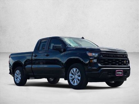 New 2026 Chevrolet Silverado 1500 Custom RWD image 3
