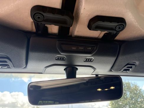 Used 2022 Jeep Gladiator Sport image 38