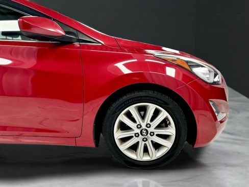 Used 2015 Hyundai Elantra SE w/ Option Group 03 image 16