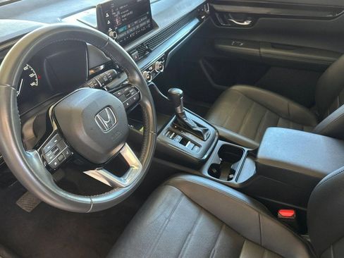 Used 2024 Honda CR-V EX-L image 4