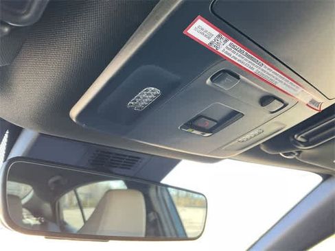 Used 2025 Toyota Camry SE image 25