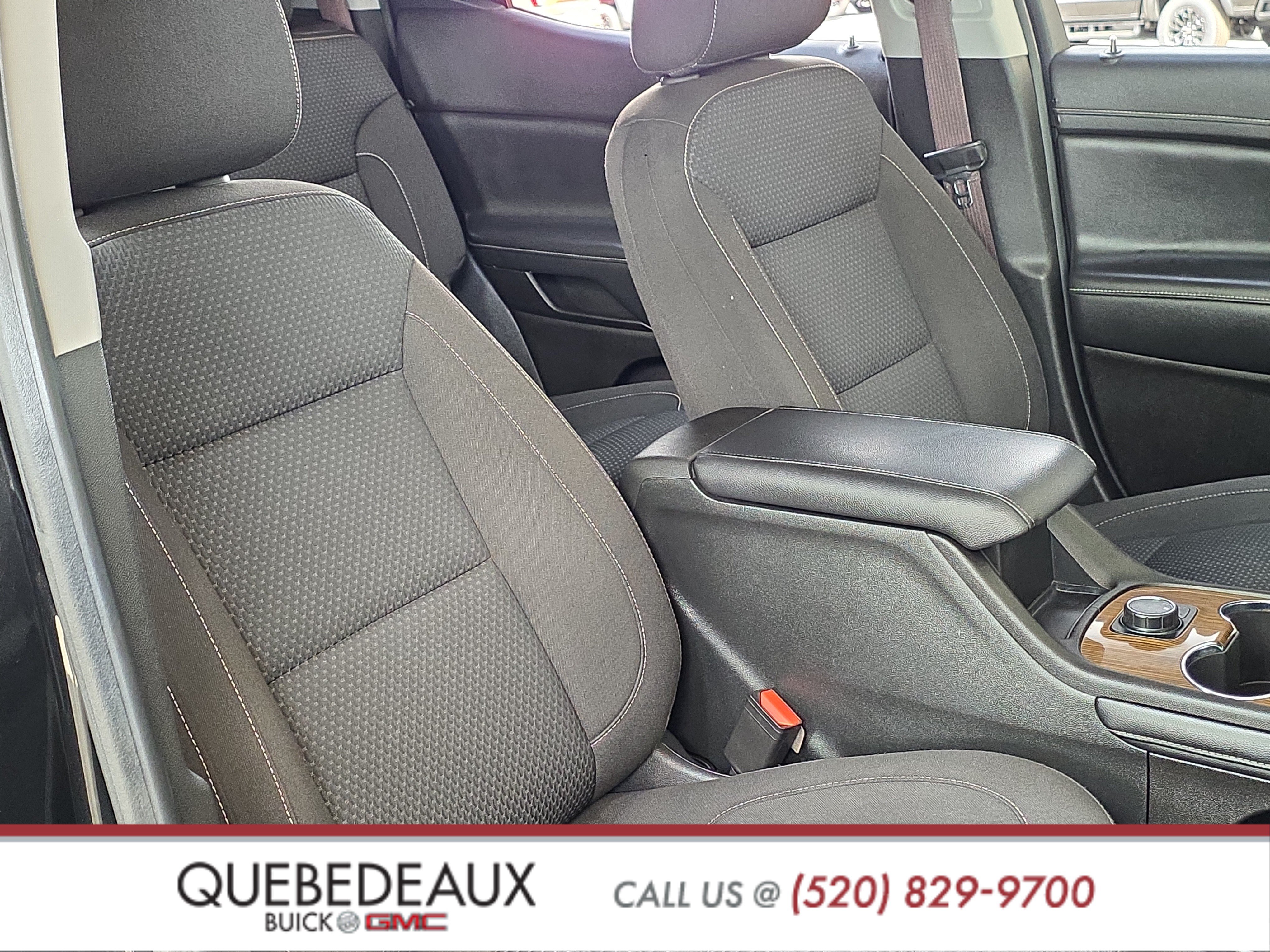 Used 2023 GMC Acadia SLE w/ Elevation Edition FWD image 30