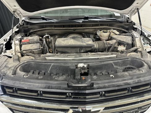 Used 2021 Chevrolet Tahoe RST w/ Luxury Package AWD/4WD image 35