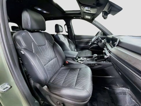 Used 2024 Kia Telluride EX X-Line AWD/4WD image 32