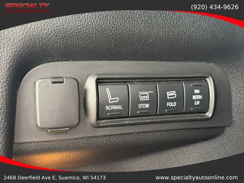 Used 2016 Ford Explorer Limited w/ Equipment Group 301A AWD/4WD image 32