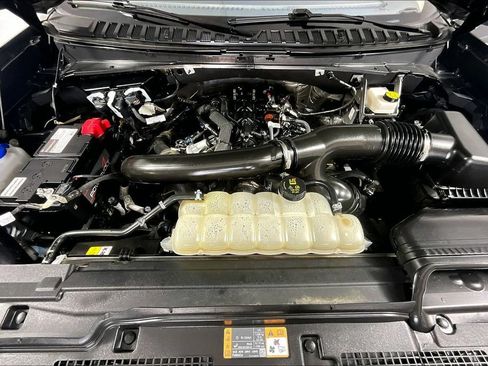 Used 2025 Ford Expedition Active AWD/4WD image 9