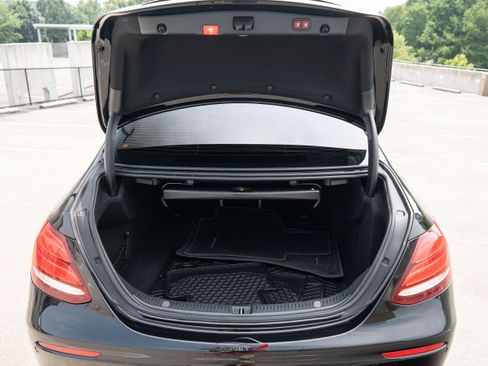Used 2020 Mercedes-Benz E 350 4MATIC Sedan w/ Parking Assistance Package image 22
