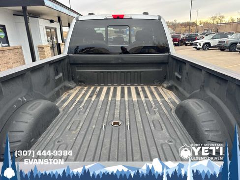 Used 2023 Ford F350 Lariat w/ Chrome Package image 17