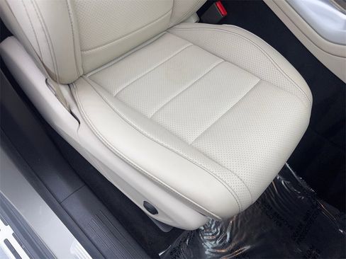 Used 2022 Mercedes-Benz GLE 350 4MATIC image 45