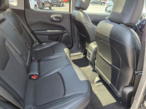 Used 2020 Jeep Compass Latitude AWD/4WD image 26