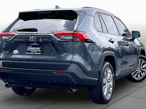 Used 2021 Toyota RAV4 XLE Premium FWD image 13