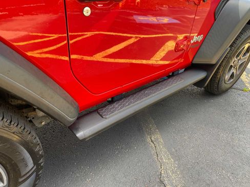 Used 2019 Jeep Wrangler Sport AWD/4WD image 34
