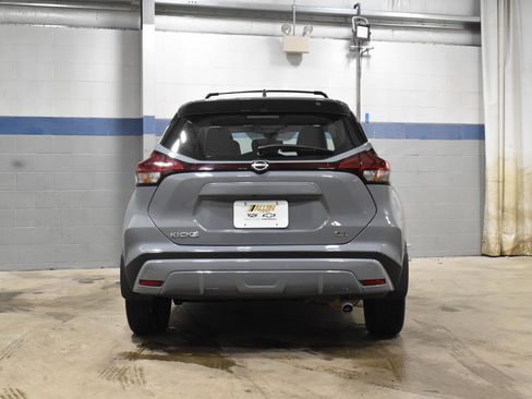 Used 2023 Nissan Kicks SR w/ SR Premium Package image 22