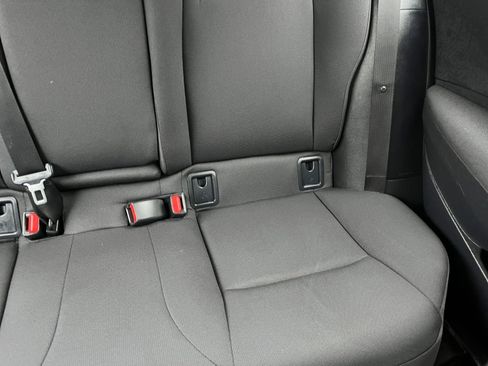 Used 2025 Toyota Corolla LE image 37