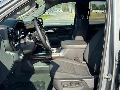 Used 2023 GMC Sierra 1500 Elevation AWD/4WD image 17
