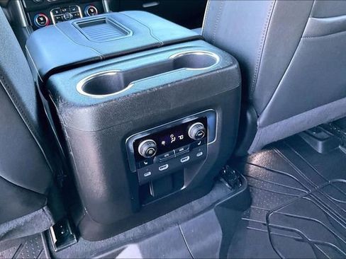 Used 2024 Chevrolet Tahoe Premier w/ Premium Package AWD/4WD image 10