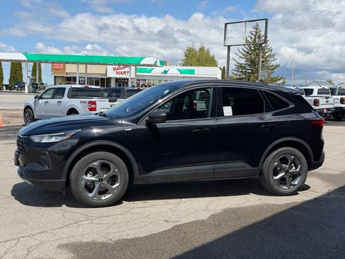 Used 2025 Ford Escape ST-Line AWD/4WD image 9