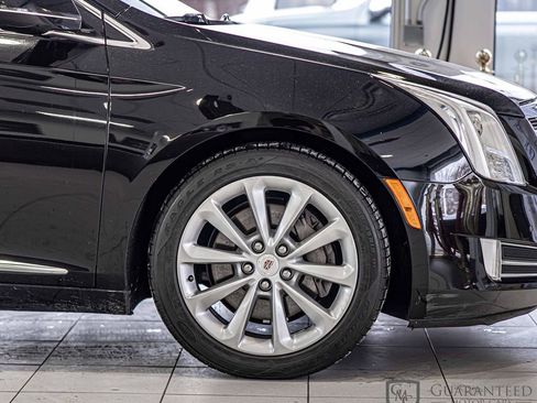 Used 2013 Cadillac XTS Luxury image 11