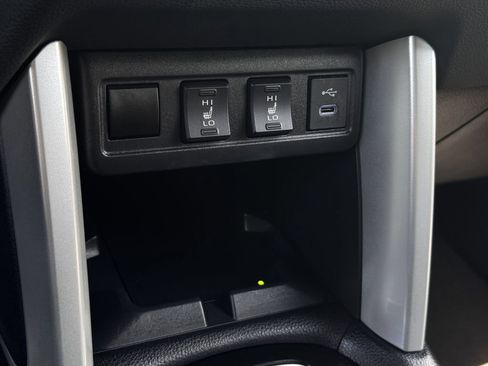 Used 2025 Toyota Corolla Cross AWD Hybrid w/ Convenience Package image 20