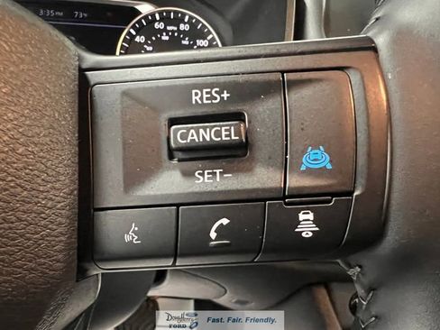 Used 2025 Nissan Rogue SV FWD image 45