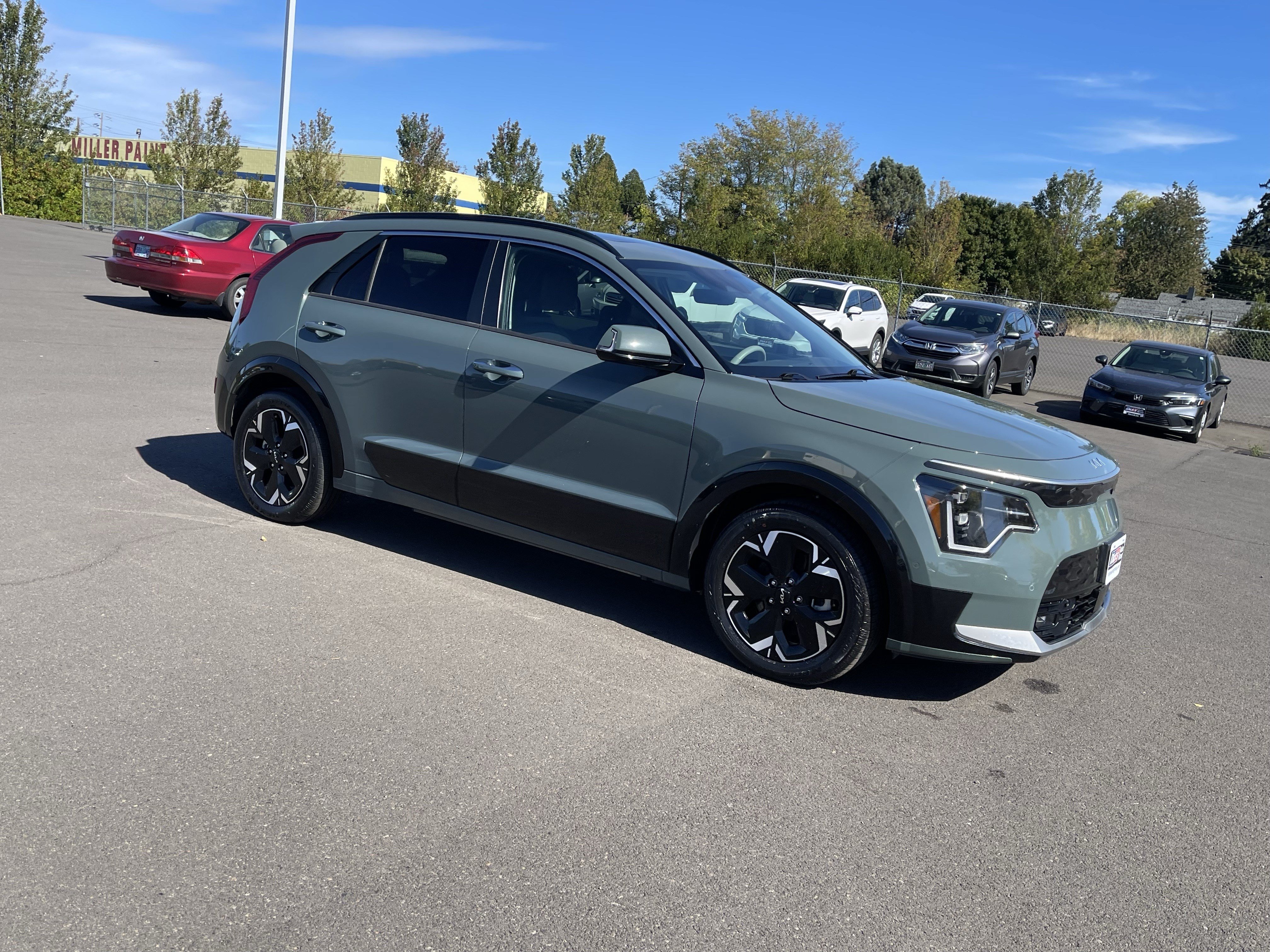 Used 2023 Kia Niro Wave FWD image 7