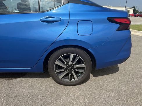 Used 2021 Nissan Versa SV FWD image 19