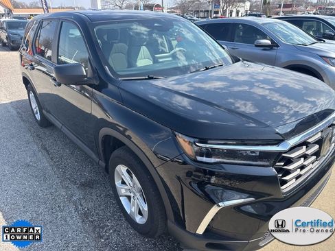 Used 2023 Honda Pilot LX image 3