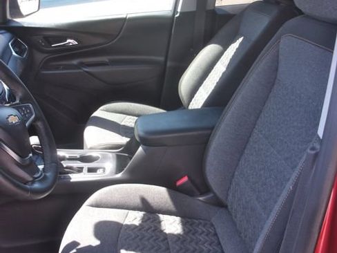 Used 2024 Chevrolet Equinox LT w/ LPO, Floor Liner Package FWD image 23