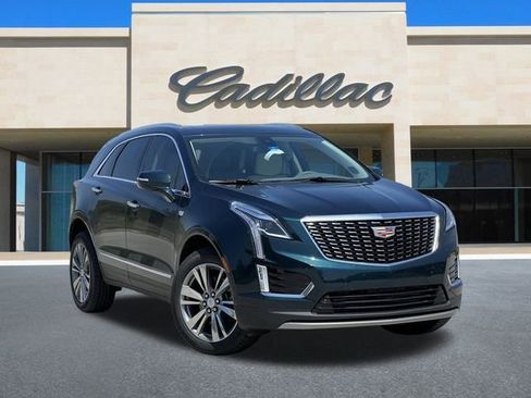 New 2025 Cadillac XT5 Premium Luxury image 2