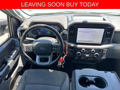 Used 2025 Ford F150 XLT w/ Equipment Group 301A Standard AWD/4WD image 17