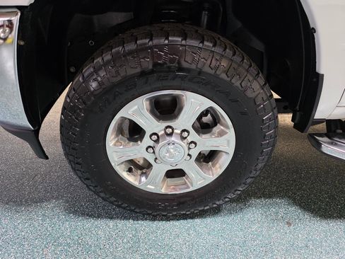 Used 2024 RAM 2500 Big Horn image 12