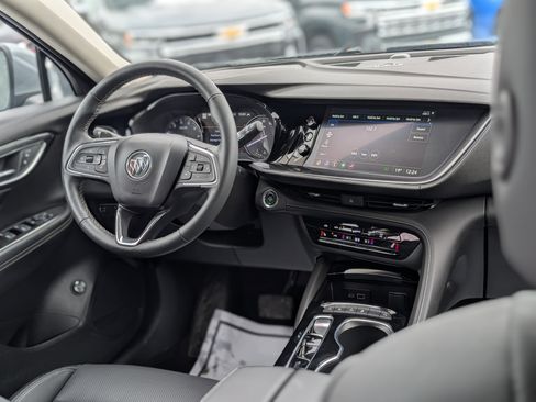 Used 2023 Buick Envision Essence image 15