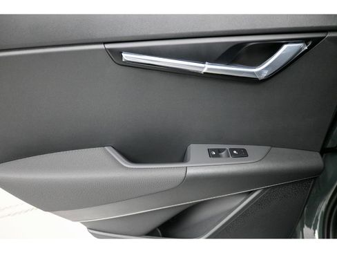 New 2025 Kia Niro EX w/ EX Cold Weather Package image 11