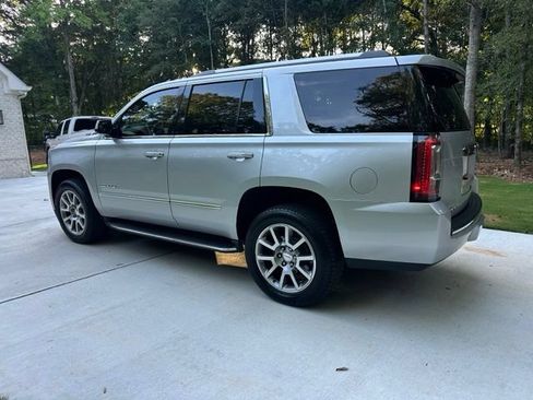 Used 2018 GMC Yukon Denali AWD/4WD image 9