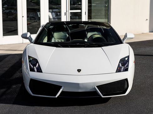 Used 2014 Lamborghini Gallardo LP 550-2 image 2