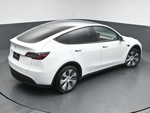 Used 2023 Tesla Model Y Long Range image 45