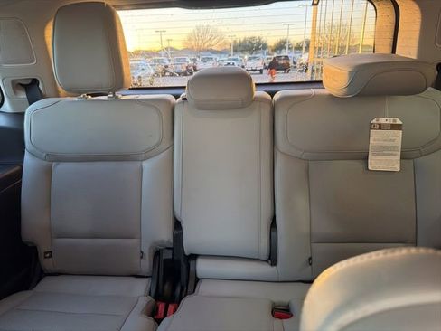 Used 2025 Ford Expedition Platinum w/ Driver's Package image 10